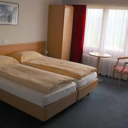 Otel Eigerblick 3*