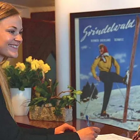 Eigerblick Otel 3*